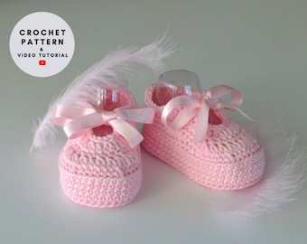 Newborn Girl Crochet Crib Sandals Pattern