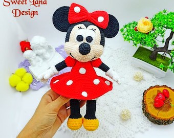Girl Mouse Amigurumi Crochet Pattern in Dress