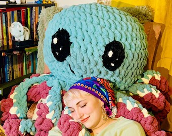 Giant Octopus Crochet Pattern: Bubbles
