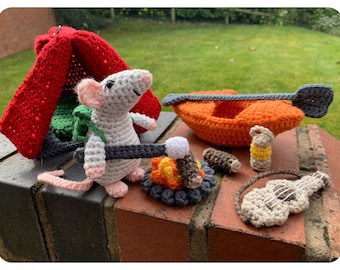Crochet Pattern: Camping Mouse with Accessories