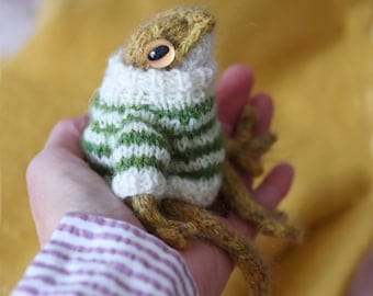 Froggie's Sweater Knitting Pattern