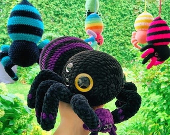 Crochet Spider Family Patterns (English/French)