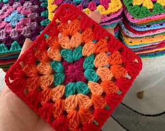Beginner-Friendly Granny Square Crochet Blanket Pattern
