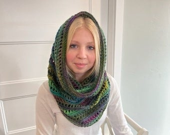 Bohemian Hooded Cowl Crochet Pattern with Tutorials