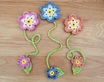 Beginner-Friendly Floral Crochet Bookmark Pattern