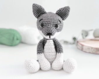 Easy & Cute Wolf Amigurumi Crochet Pattern - UK/US