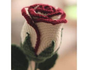 Chic Crochet Rose Pattern: Elegant Roses