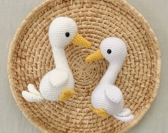 Gertie the Goose Crochet Amigurumi Pattern - PDF