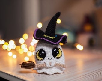 Ghost Amigurumi Crochet Pattern for Halloween Decor