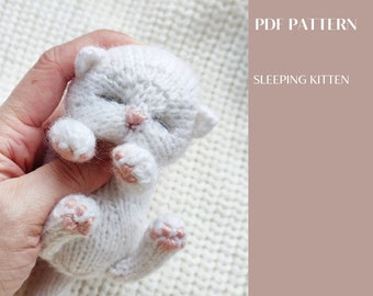 Sleeping Kitten Knitting Pattern: Realistic Kitty Tutorial