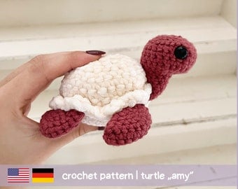 Amy" Turtle Amigurumi Crochet Pattern: Bilingual PDF