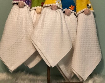 Gnome-Themed Farmhouse Kitchen Towel Holder Pattern