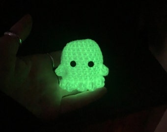 Glow-In-The-Dark Crochet Ghostie Pattern