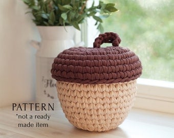 DIY Autumn Cozy Crochet Acorn Basket Pattern