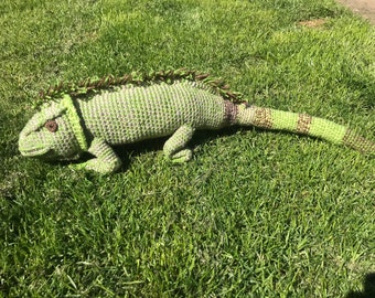 Iguana Crochet Pattern: Craft Your Own Lizard