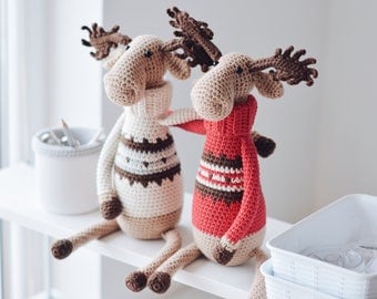 Christmas Moose Crochet Pattern & Amigurumi Tutorial