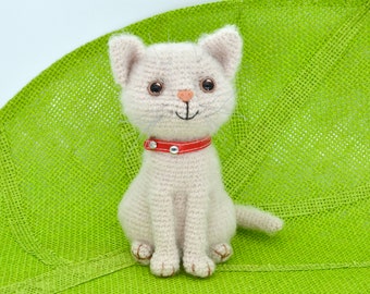 Cream Cat Crochet Amigurumi Kitten Pattern