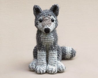 Woolfie - Realistic Wolf Amigurumi Crochet Pattern