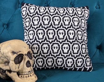 Sixel's Gothic Skulls Mosaic Crochet Pattern