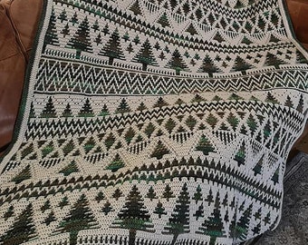 Sholach Overlay Mosaic Crochet Christmas Tree Pattern