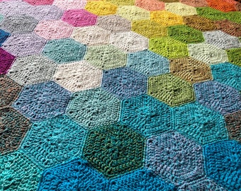 Easy Geometric Hexagon Crochet Baby Blanket Pattern