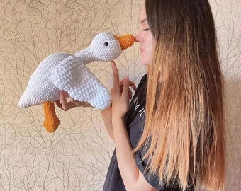 Crochet Goose Plush Pattern with Photo Instructions