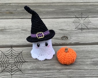 Cute Mini Ghost Crochet Pattern: English/Swedish
