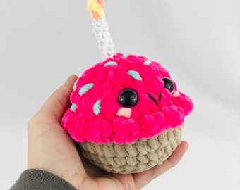 Crochet Pattern for Birthday Cupcake