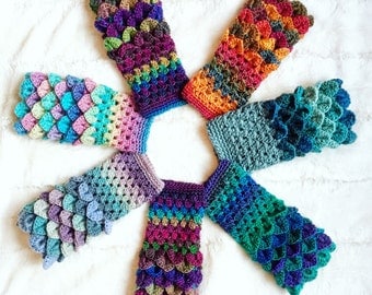 Erebor Dragon Scale Crochet Fingerless Gloves Pattern