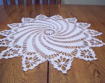 Vintage Crochet Pinwheel Doily Pattern in 3 Sizes