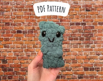 Cute No-Sew Pickle Crochet Amigurumi Pattern