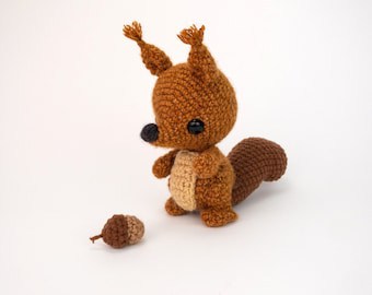 Sinnamon Squirrel Crochet Pattern - PDF, English