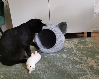 DIY Crochet Pattern: Cat Cave Mouse Basket