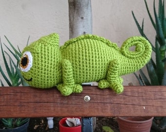 Spanish Pascal Chameleon Crochet Amigurumi Pattern