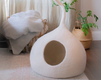 Organic Merino Wool Aesthetic Cat Cave Bed