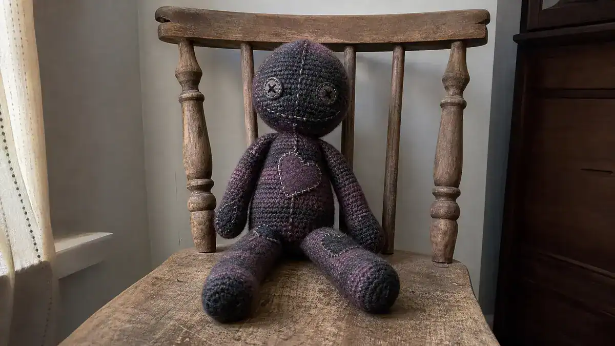 30 Voodoo Doll Crochet Patterns for Spooky-Cute Halloween Makes, handmade crochet project