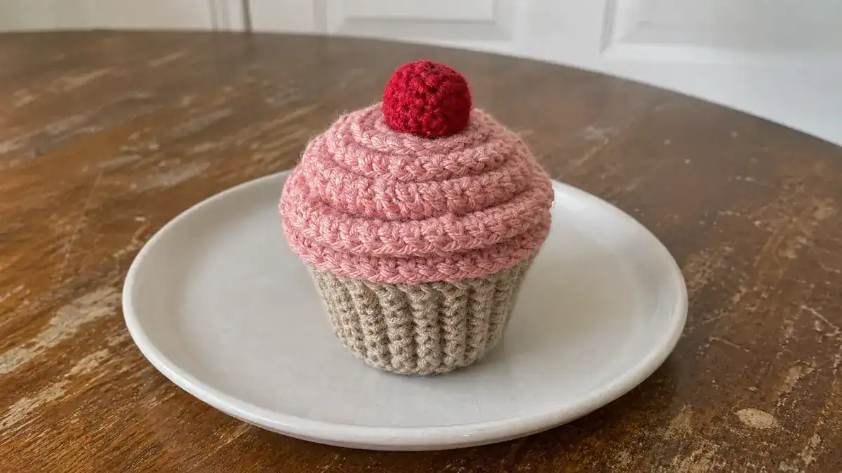 30 Cupcake Crochet Patterns for Sweet Amigurumi, Holiday Decor, and Play Food, handmade crochet project