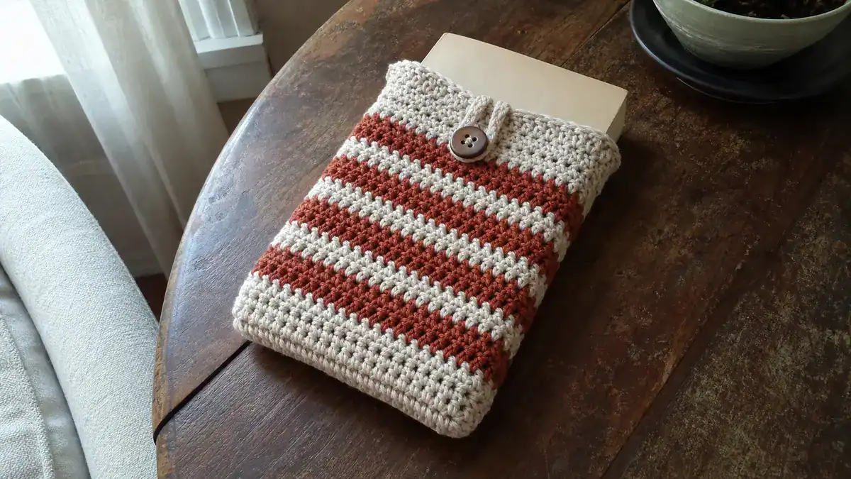 30 Book Sleeve Crochet Patterns for Stylish, Protective Handmade Reading Accessories, handmade crochet project