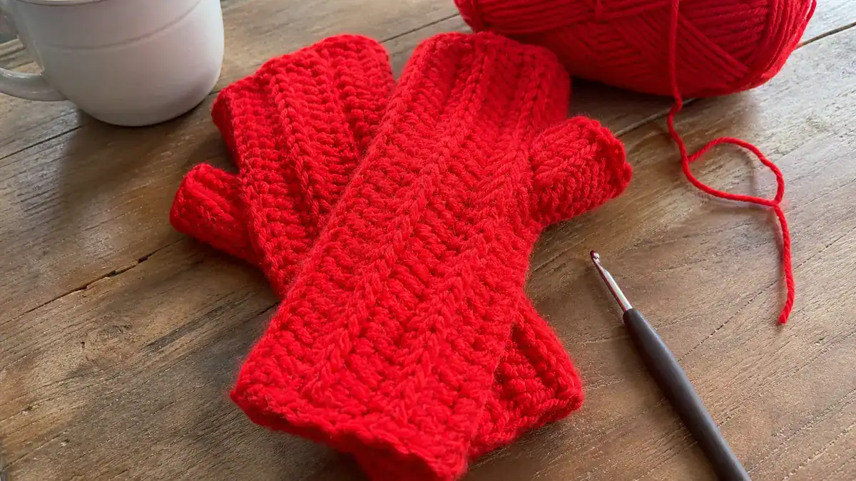 How To Crochet Fingerless Gloves, handmade crochet project