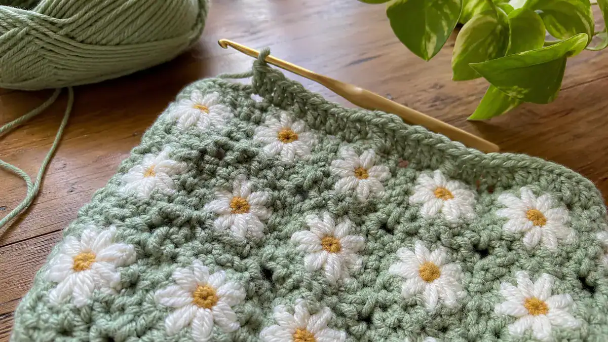 How To Crochet Daisy Stitch – A Simple, Easy-to-Follow Guide, handmade crochet project