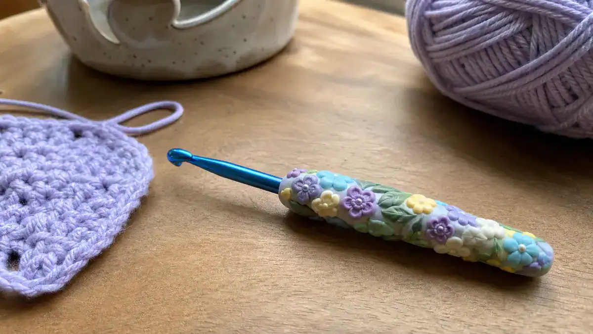 13 Ideas for Personalizing and Decorating Your Crochet Hooks, handmade crochet project