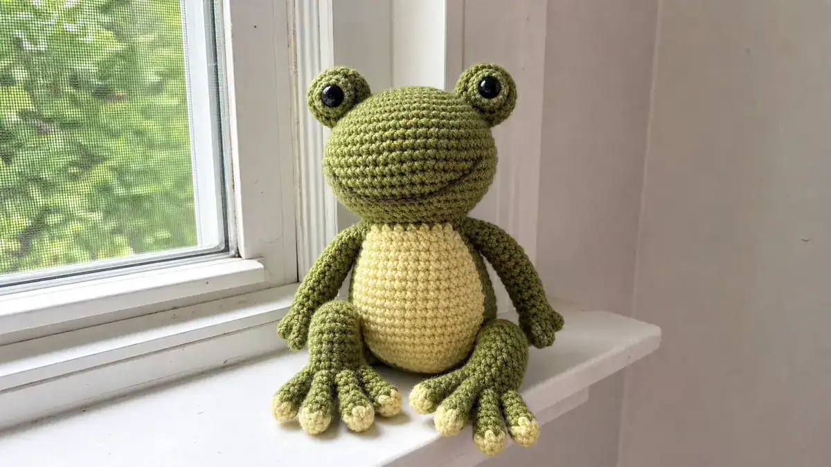Crochet on Etsy: Cute Frog, handmade crochet project
