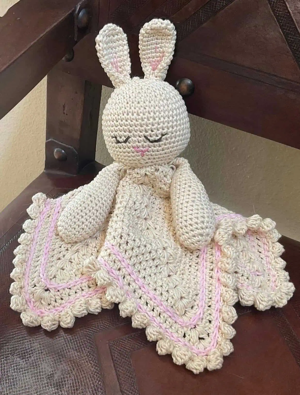 the two toned blanket that made me fall for crochet 4