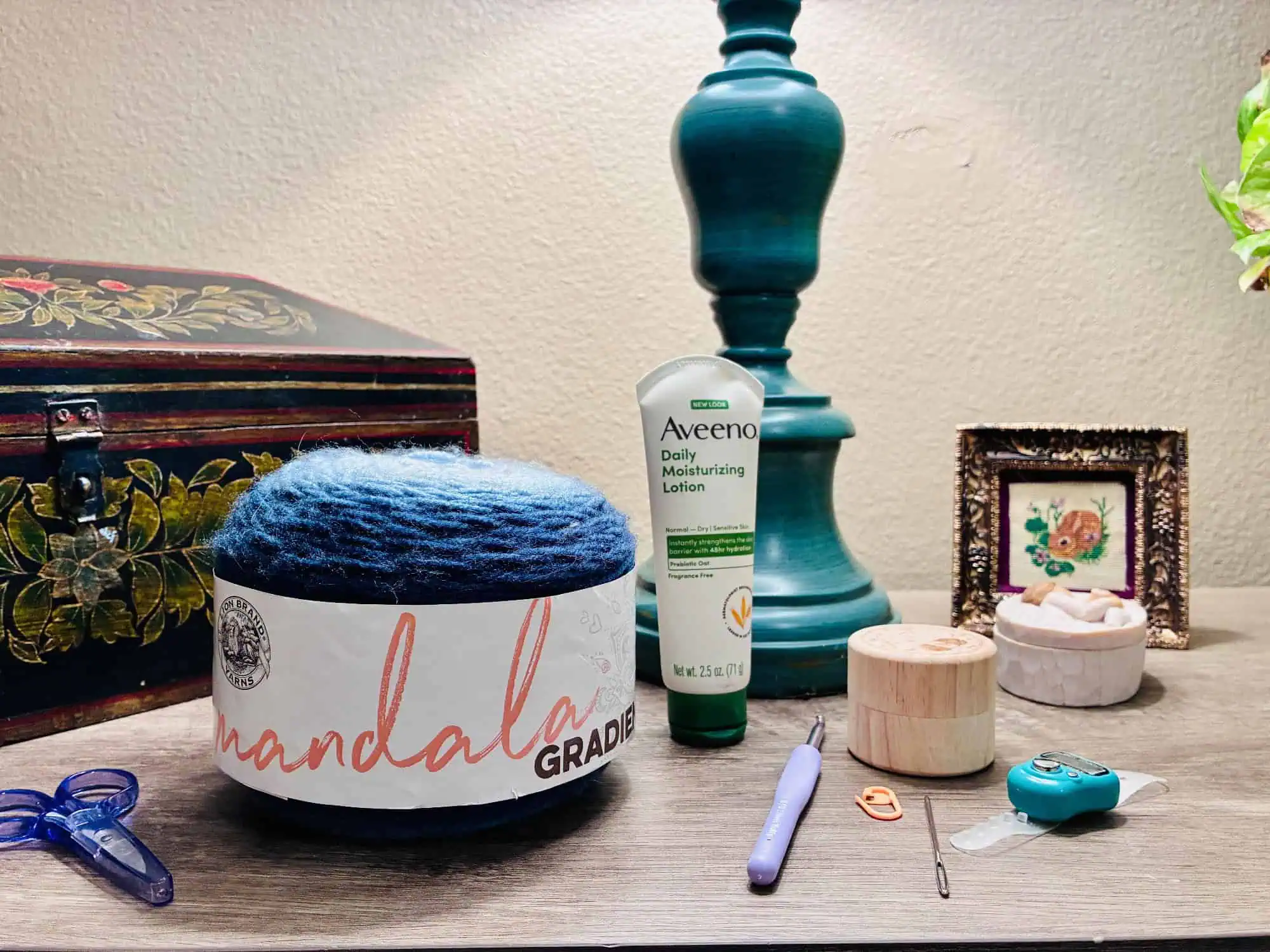 the tension ring and novelty yarn i wasted money on 3